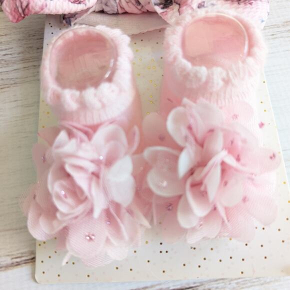 Danbar Bow Fancy Booties and floral headband New - Picture 3 of 3